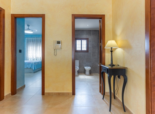 Återförsäljning - Villa - Los Montesinos - La Herrada