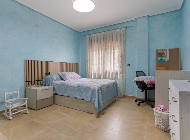 Återförsäljning - Villa - Los Montesinos - La Herrada