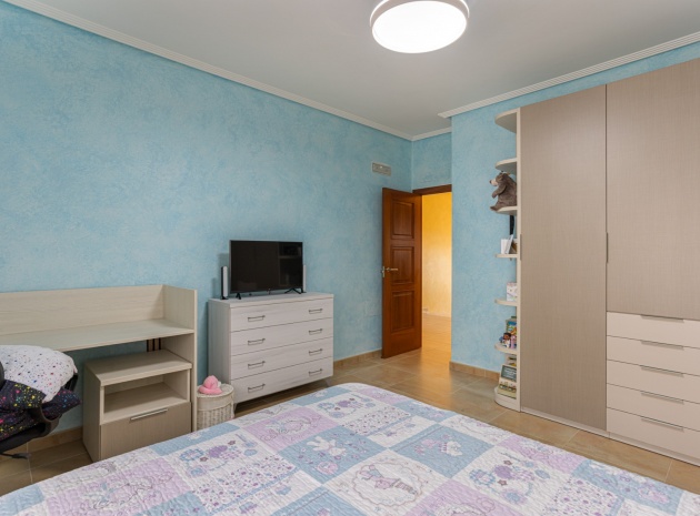 Återförsäljning - Villa - Los Montesinos - La Herrada