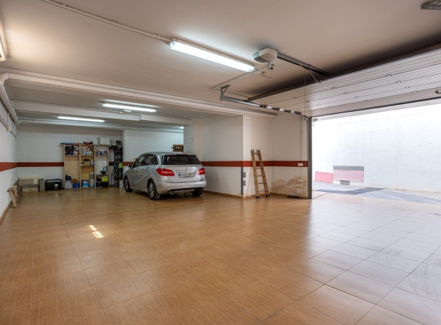 Återförsäljning - Villa - Los Montesinos - La Herrada