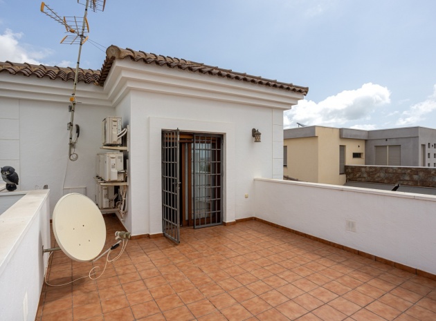 Återförsäljning - Villa - Los Montesinos - La Herrada