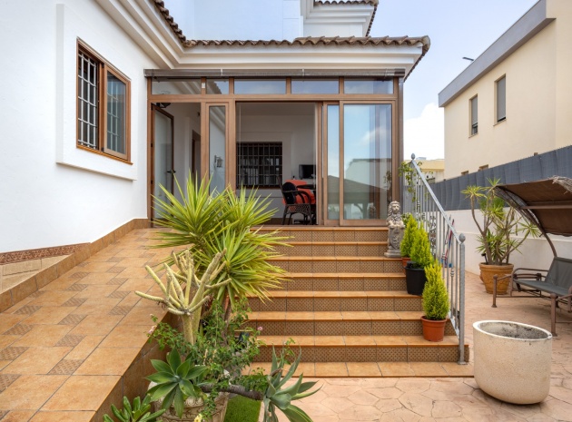 Återförsäljning - Villa - Los Montesinos - La Herrada