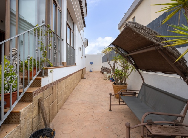 Återförsäljning - Villa - Los Montesinos - La Herrada