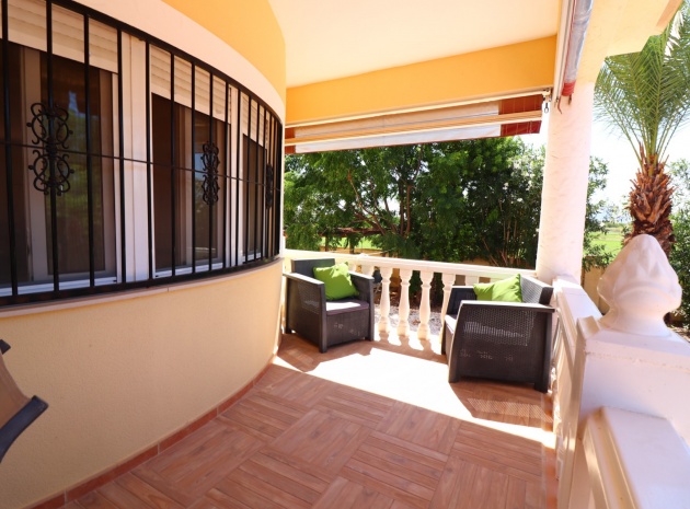 Resale - Villa - Catral