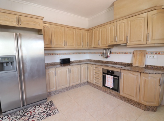 Resale - Villa - Catral