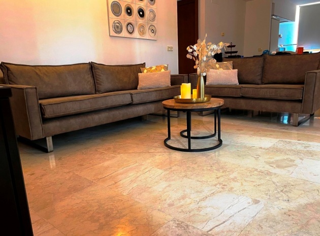 Wiederverkauf - Wohnung - Punta Prima - la entrada