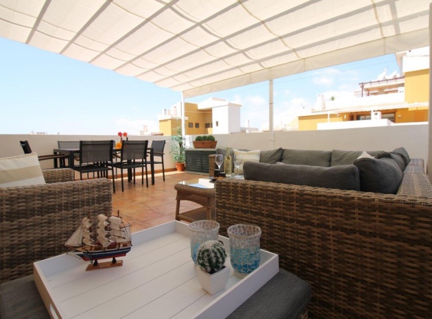 Wiederverkauf - Wohnung - Punta Prima - la entrada