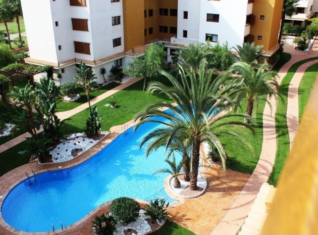 Wiederverkauf - Wohnung - Punta Prima - la entrada