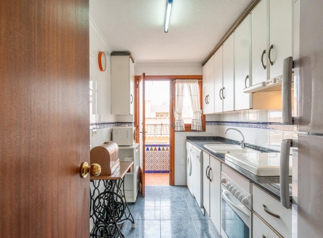 Resale - Apartment - Torrevieja - Beachside Torrevieja