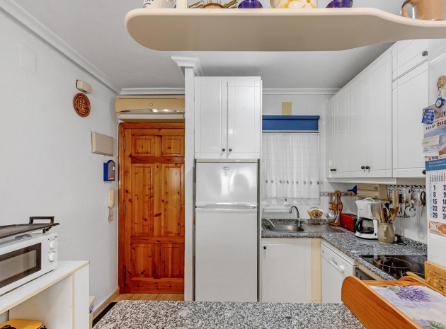 Resale - Apartment - Torrevieja - san luis