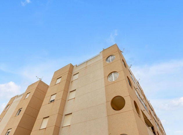 Resale - Apartment - Torrevieja - san luis