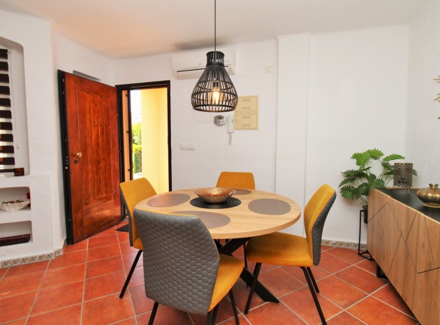 Resale - Apartment - Punta Prima - punta marina