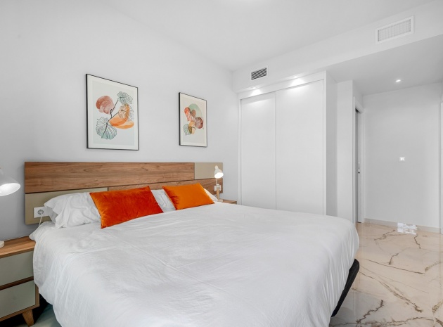 Återförsäljning - Lägenhet - Los Altos - Res. El Amanecer