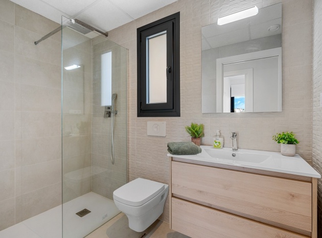 Återförsäljning - Lägenhet - Los Altos - Res. El Amanecer