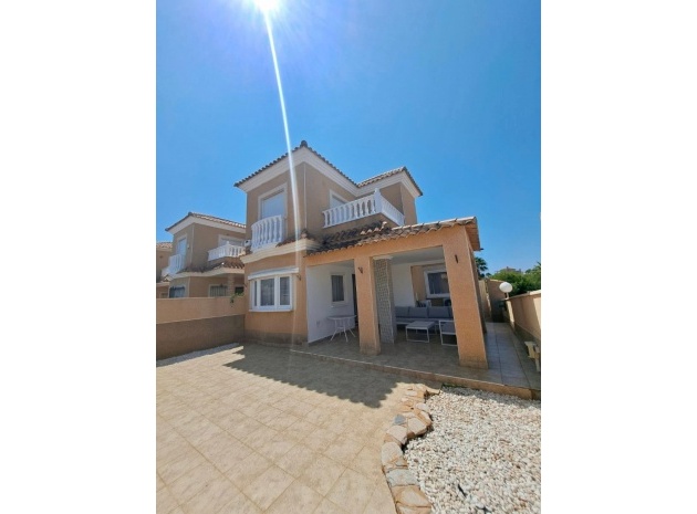 Återförsäljning - Villa - Playa Flamenca - La Pinada