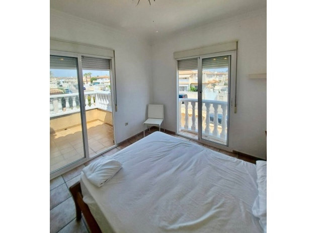 Återförsäljning - Villa - Playa Flamenca - La Pinada
