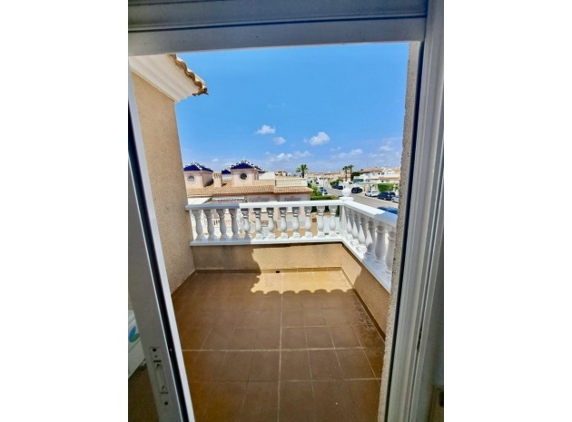 Återförsäljning - Villa - Playa Flamenca - La Pinada