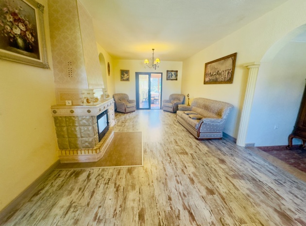 Resale - Villa - Los Balcones