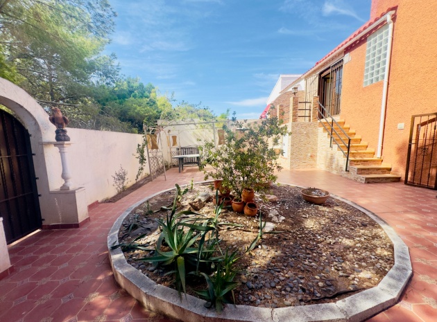 Resale - Villa - Los Balcones