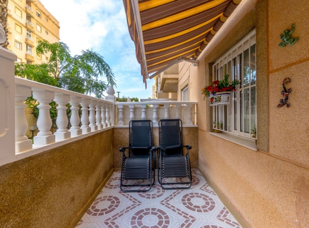 Återförsäljning - Lägenhet - Torrevieja - Nueva Torrevieja