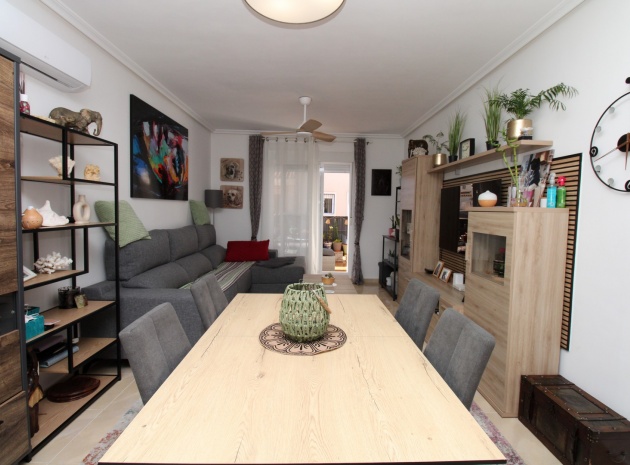 Återförsäljning - Villa - San Miguel de Salinas