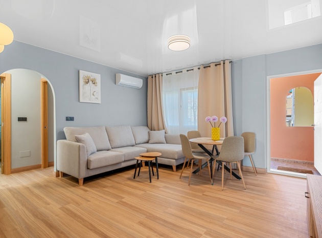 Resale - Apartment - Villamartin - El Galan