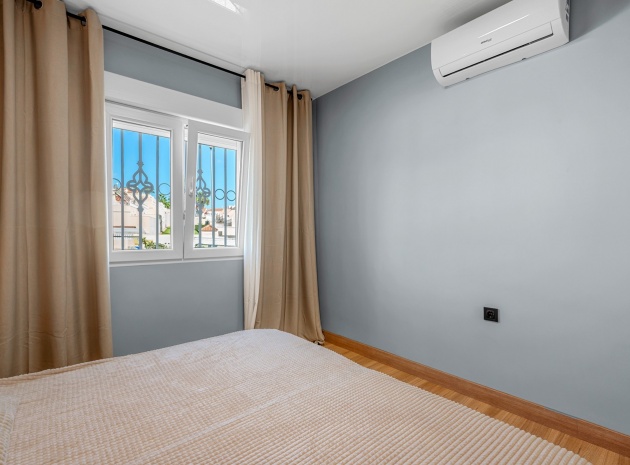 Resale - Apartment - Villamartin - El Galan