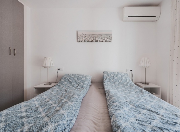 Resale - Townhouse - Villamartin - verdemar