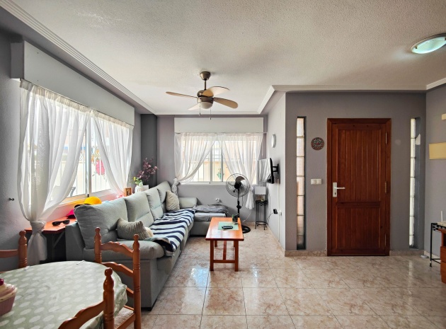 Resale - Villa - Los Altos