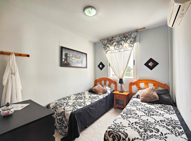 Resale - Villa - Los Altos