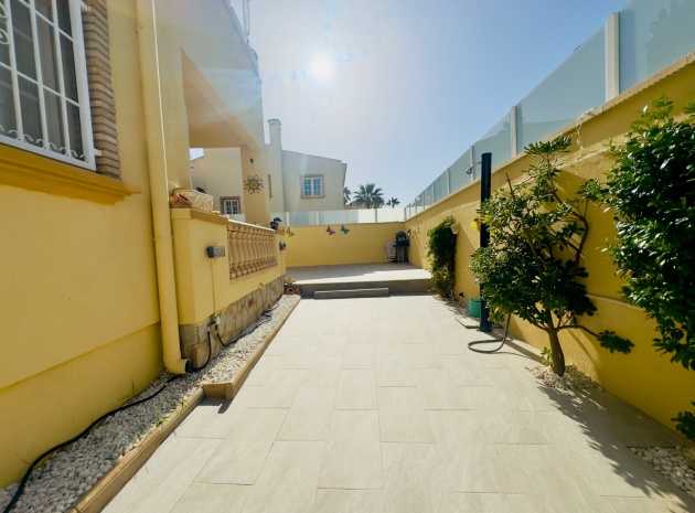 Återförsäljning - Villa - Playa Flamenca - La Rueda