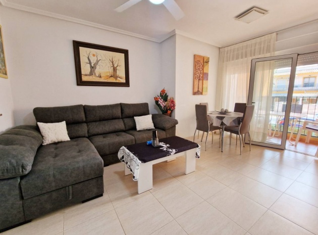 Resale - Apartment - Daya Nueva