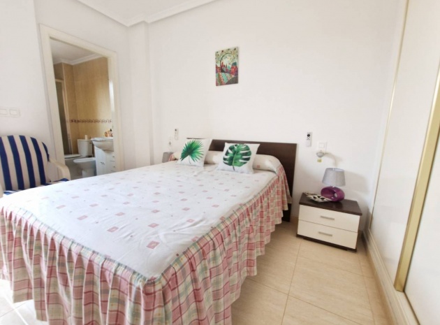 Resale - Apartment - Daya Nueva