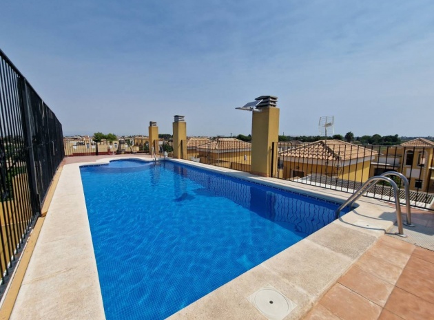 Resale - Apartment - Daya Nueva