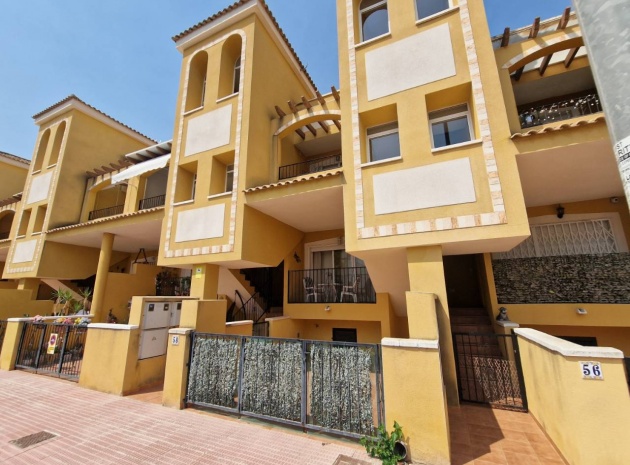 Resale - Apartment - Daya Nueva