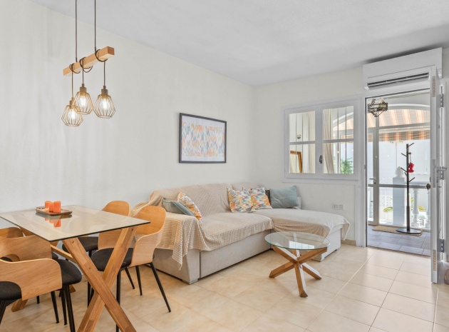 Resale - Apartment - Los Balcones - lago jardin