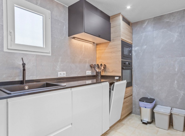 Resale - Apartment - Los Balcones - lago jardin