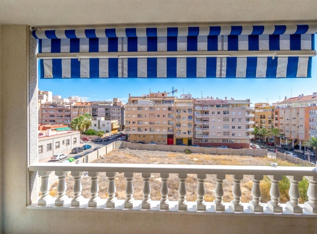 Resale - Apartment - Torrevieja - Beachside Torrevieja