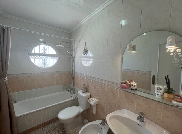 Wederverkoop - Villa - Punta Prima - serena