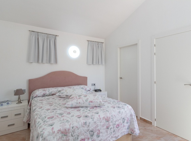 Återförsäljning - Radhus - La Zenia