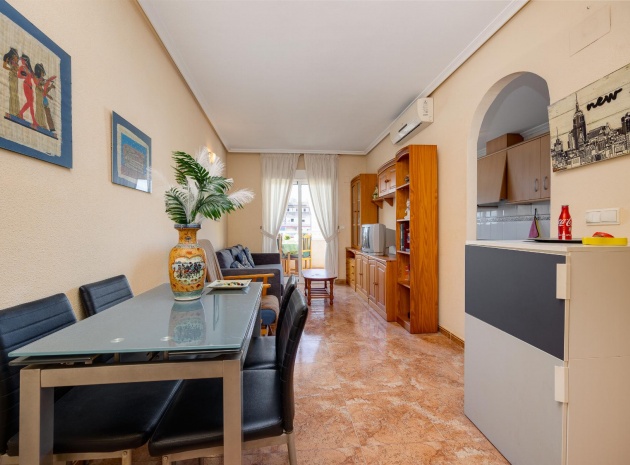 Resale - Apartment - Torrevieja - Beachside Torrevieja