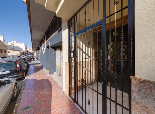 Resale - Apartment - Torrevieja - Beachside Torrevieja