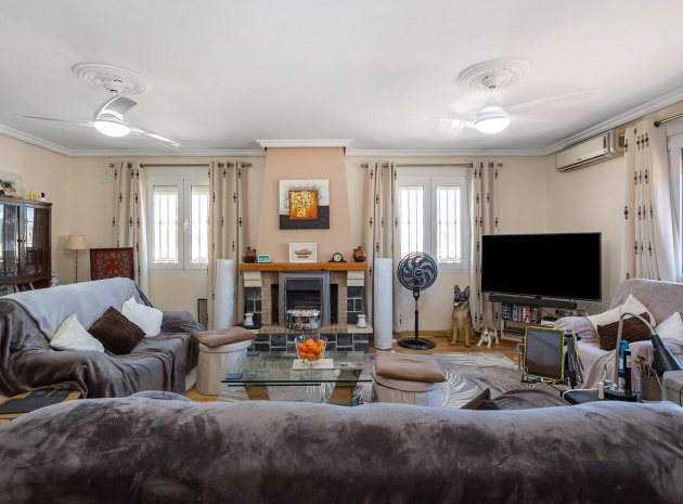 Resale - Villa - Los Balcones