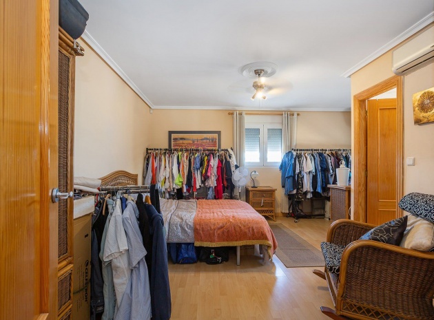 Resale - Villa - Los Balcones