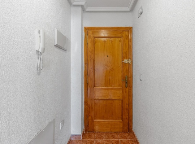 Resale - Apartment - Torrevieja - Beachside Torrevieja