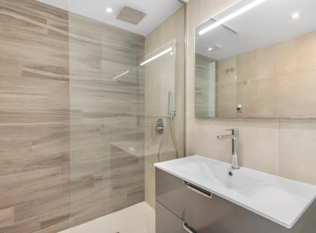 Wederverkoop - Appartement - Punta Prima - oasis beach