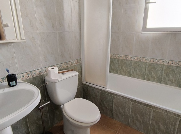 Resale - Villa - Algorfa - montebello