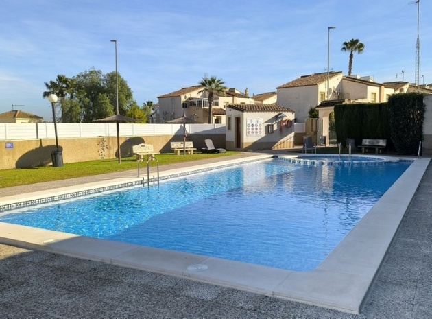 Resale - Villa - Algorfa - montebello
