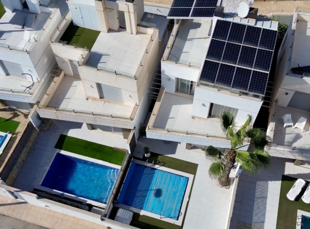 Återförsäljning - Villa - Cabo Roig - Lomas de Cabo Roig