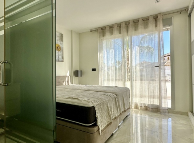 Återförsäljning - Villa - Cabo Roig - Lomas de Cabo Roig